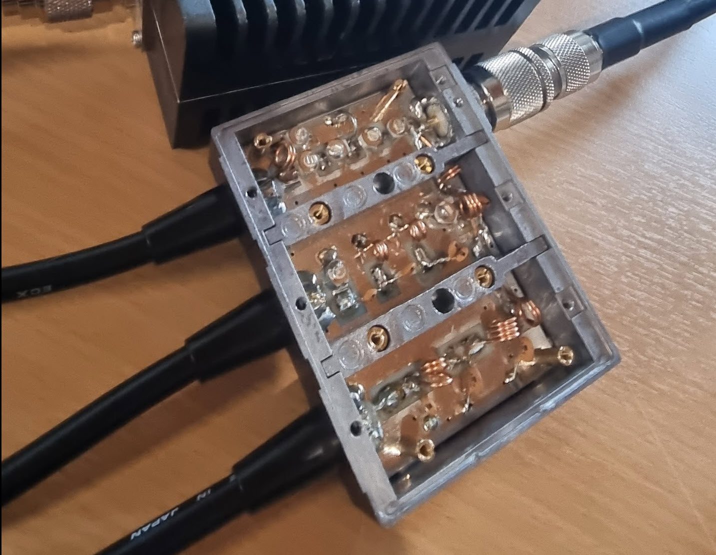 Tücken der Technik: Der Fall des kurzgeschlossenen Triplexers MX3000N